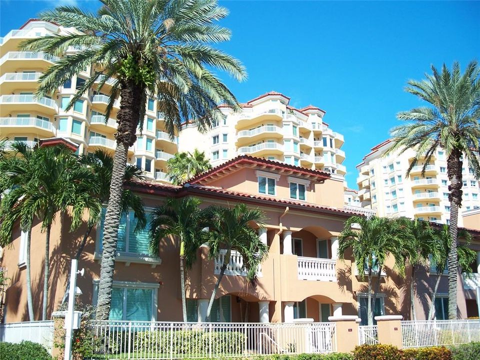 En Venta: $1,799,000 (2 camas, 2 baños, 1670 Pies cuadrados)