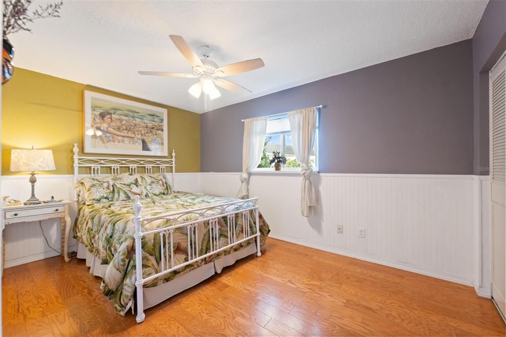 Под контрактом: $315,000 (2 спален, 2 ванн, 1294 Квадратных фут)