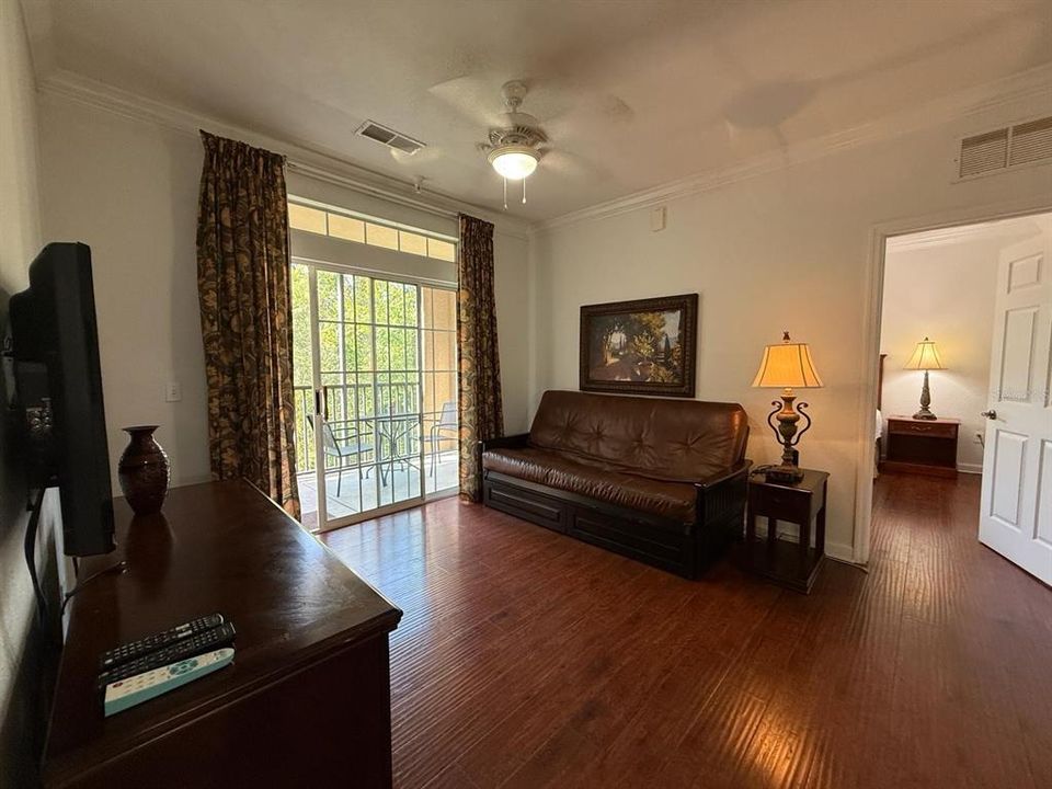 出租: $1,550 (2 贝兹, 2 浴室, 1134 平方英尺)