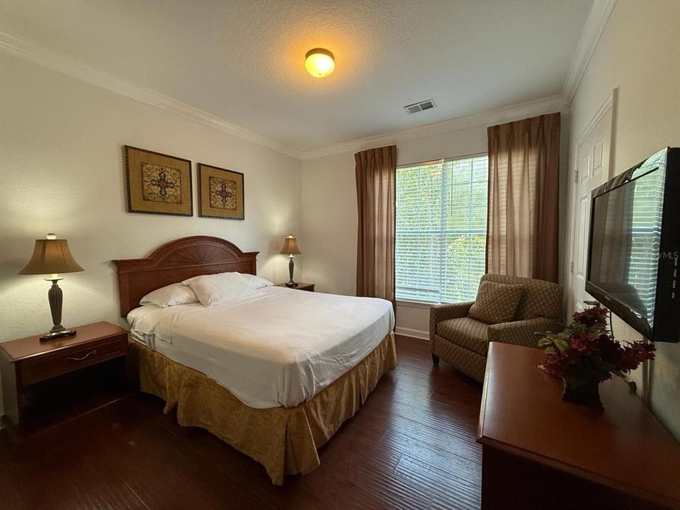 出租: $1,550 (2 贝兹, 2 浴室, 1134 平方英尺)