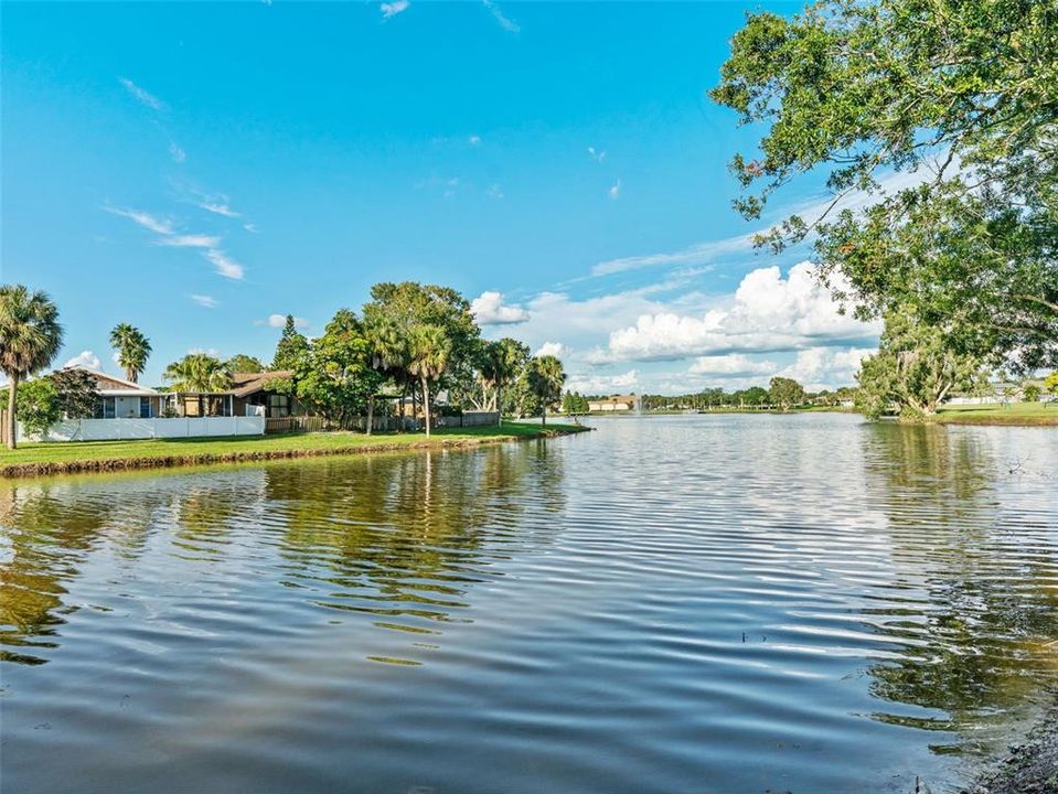 Под контрактом: $320,000 (3 спален, 2 ванн, 1349 Квадратных фут)