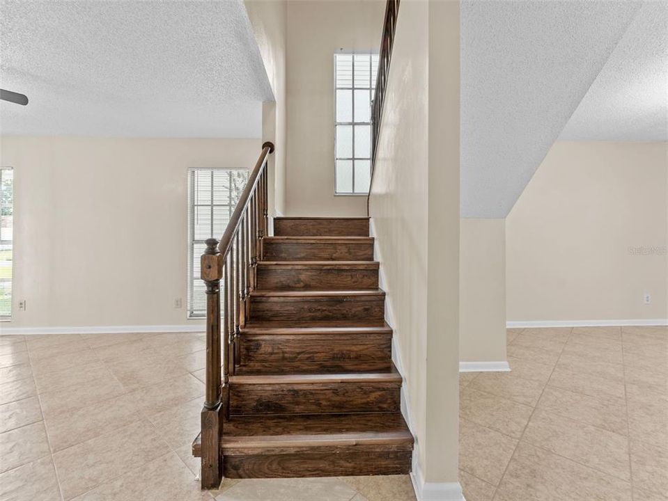 Под контрактом: $320,000 (3 спален, 2 ванн, 1349 Квадратных фут)