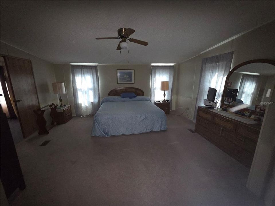 出租: $2,000 (3 贝兹, 2 浴室, 1762 平方英尺)