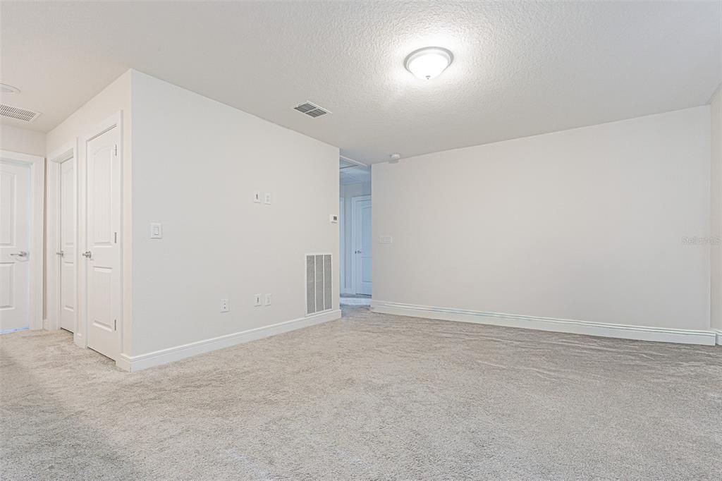 For Sale: $470,000 (4 beds, 3 baths, 2203 Square Feet)