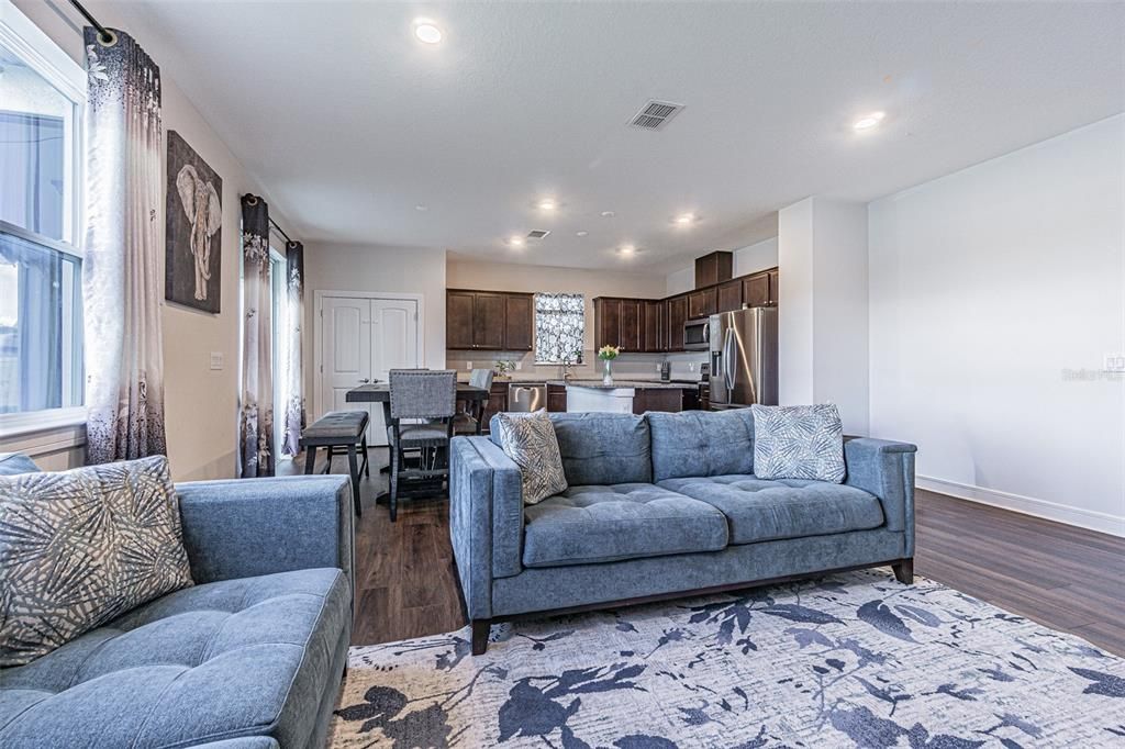 For Sale: $470,000 (4 beds, 3 baths, 2203 Square Feet)