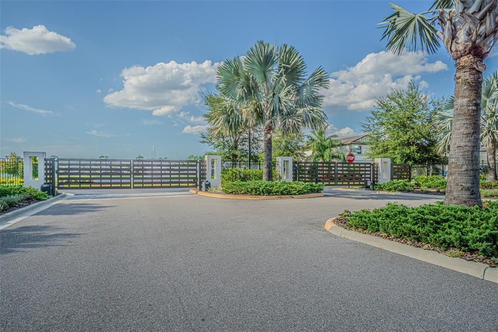 For Sale: $470,000 (4 beds, 3 baths, 2203 Square Feet)