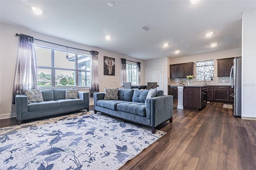 For Sale: $470,000 (4 beds, 3 baths, 2203 Square Feet)