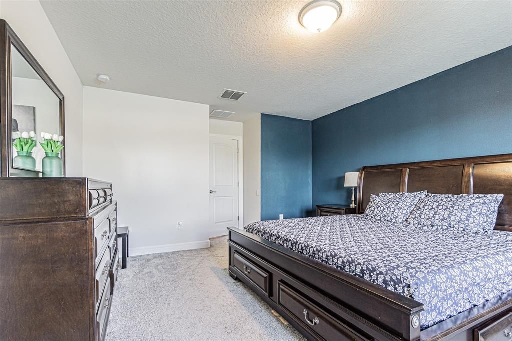 For Sale: $470,000 (4 beds, 3 baths, 2203 Square Feet)