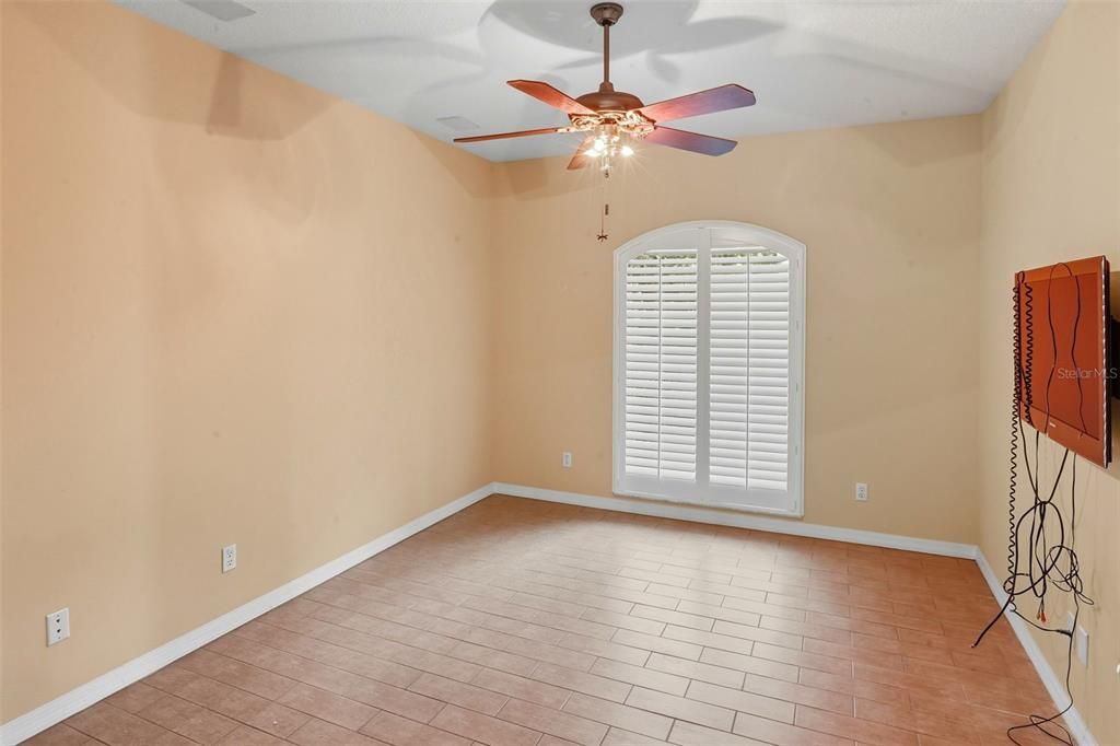 For Sale: $975,000 (5 beds, 3 baths, 3851 Square Feet)