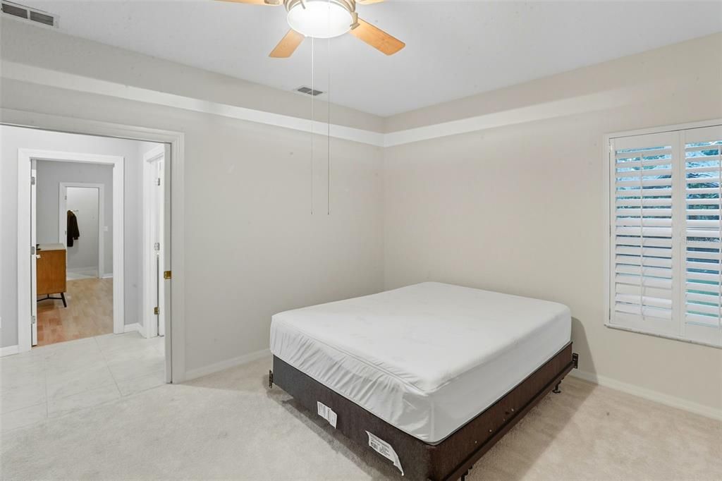 For Sale: $975,000 (5 beds, 3 baths, 3851 Square Feet)