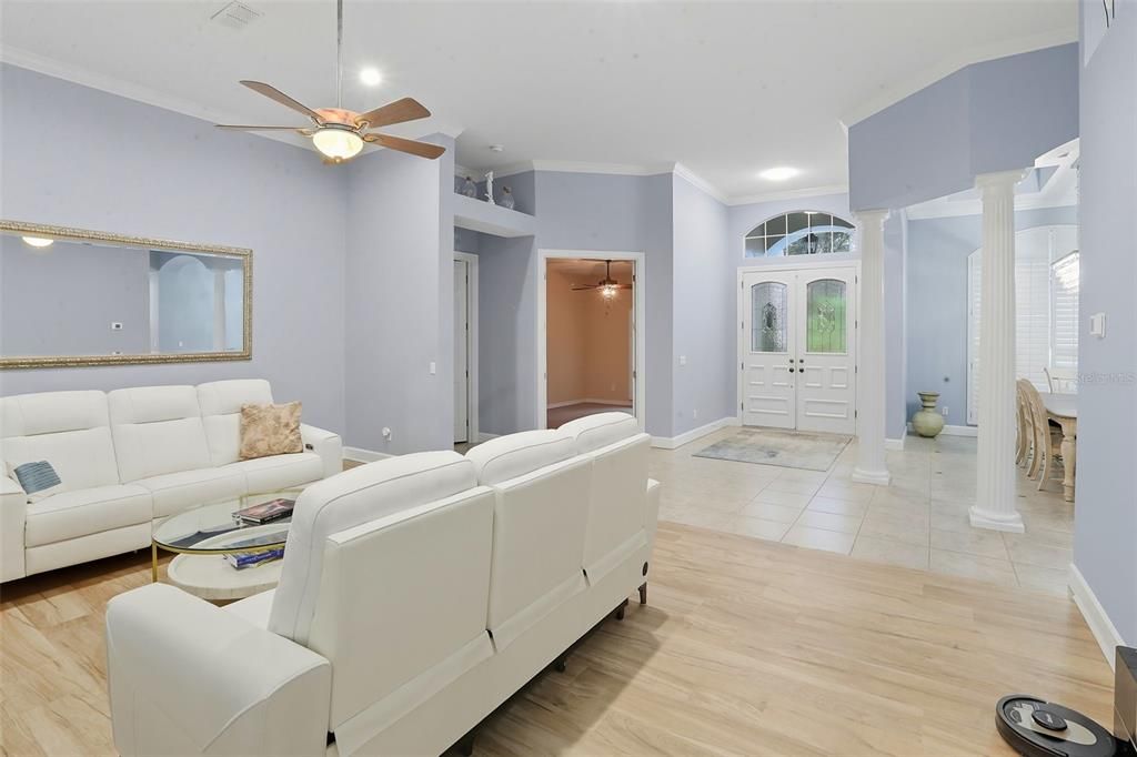 For Sale: $975,000 (5 beds, 3 baths, 3851 Square Feet)