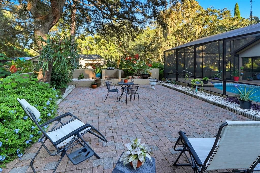 For Sale: $975,000 (5 beds, 3 baths, 3851 Square Feet)