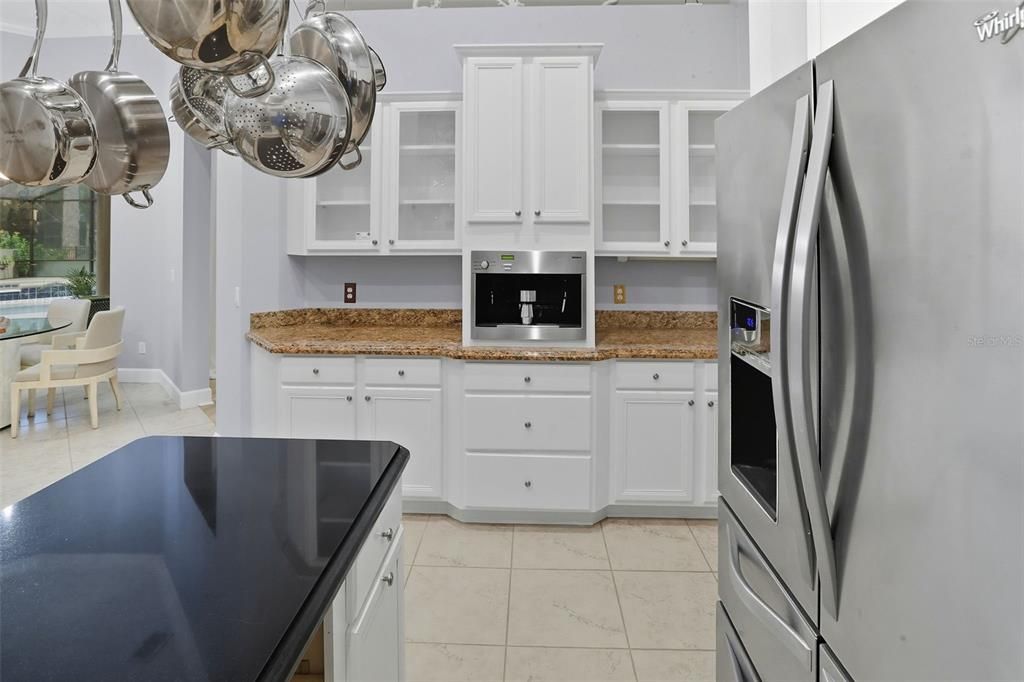 For Sale: $975,000 (5 beds, 3 baths, 3851 Square Feet)