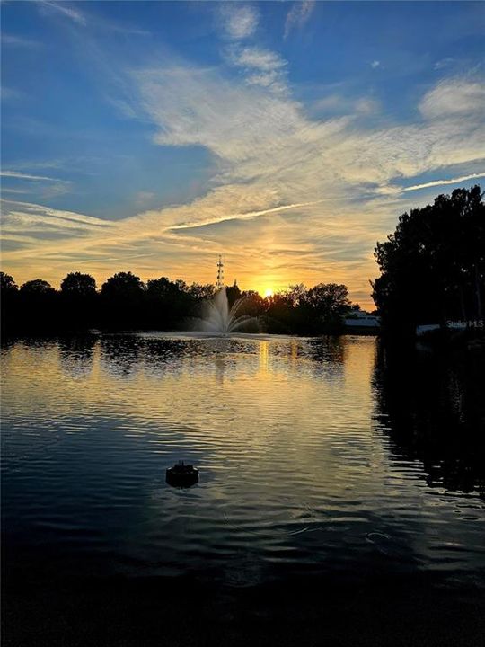 For Sale: $534,000 (4 beds, 2 baths, 1692 Square Feet)