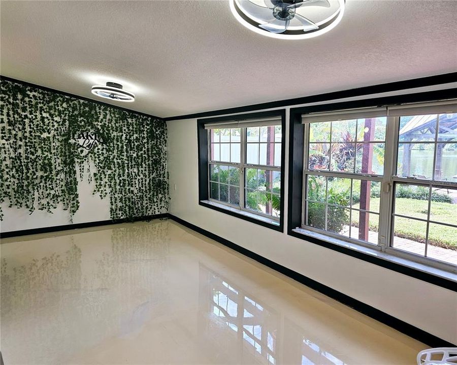 For Sale: $534,000 (4 beds, 2 baths, 1692 Square Feet)