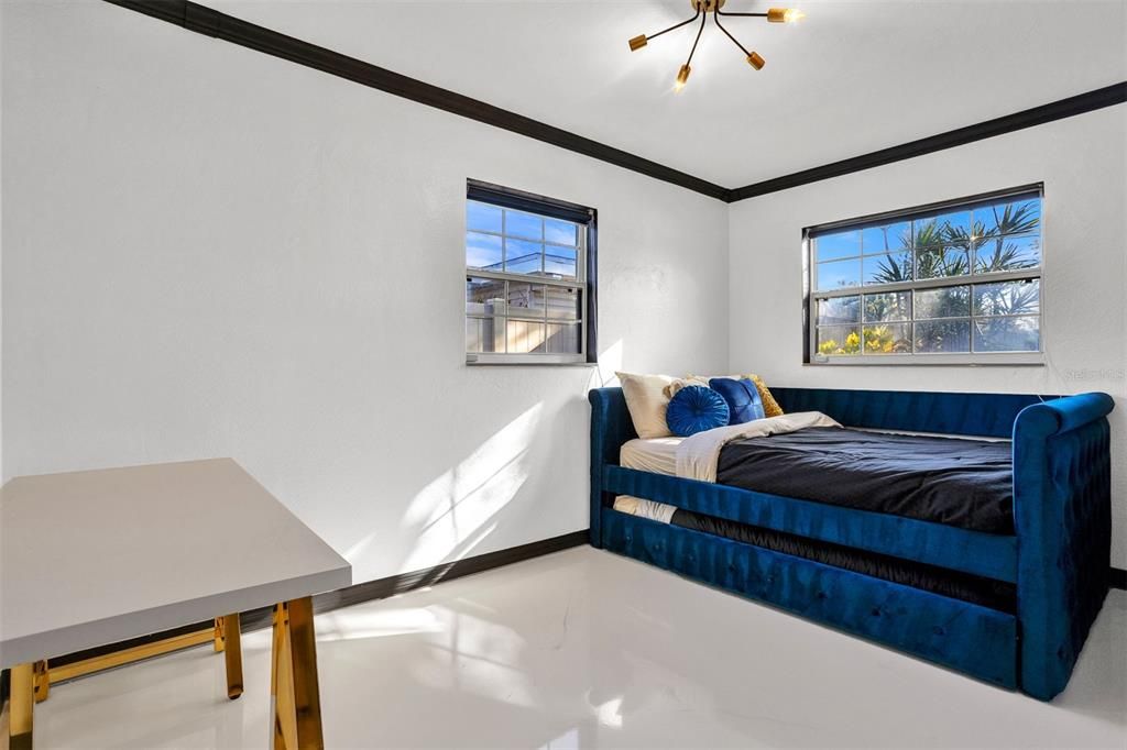 For Sale: $534,000 (4 beds, 2 baths, 1692 Square Feet)