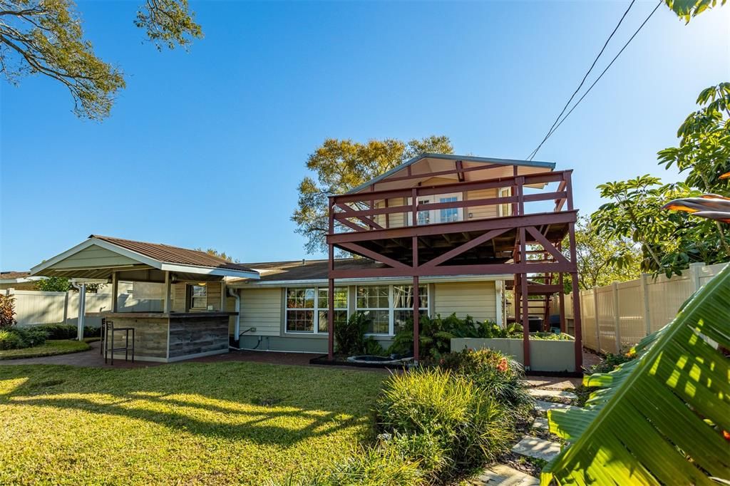 For Sale: $534,000 (4 beds, 2 baths, 1692 Square Feet)