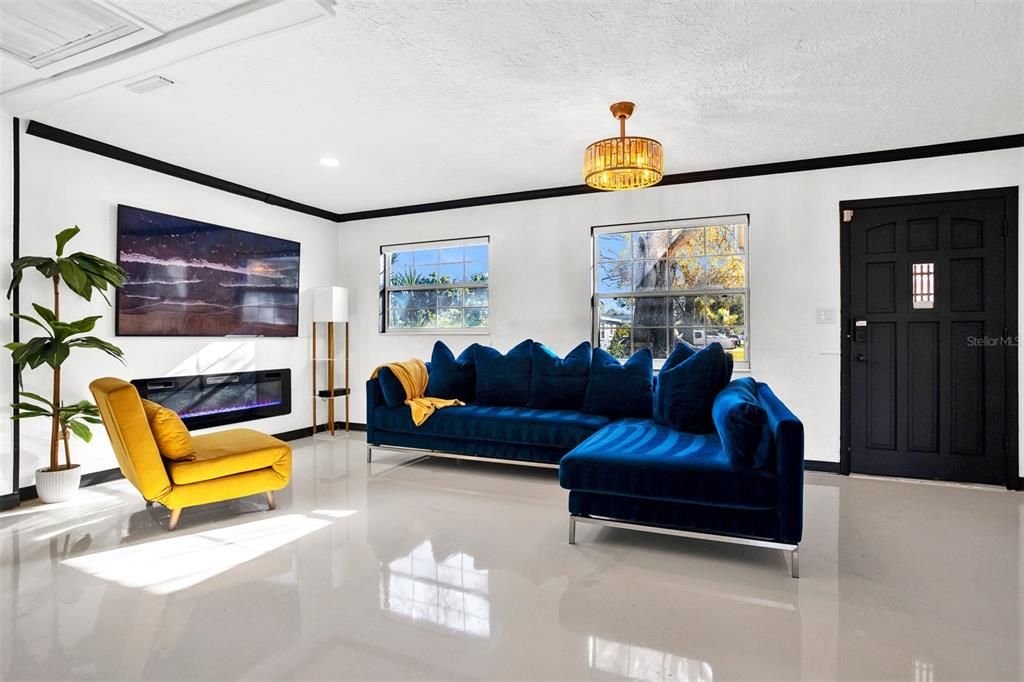 For Sale: $534,000 (4 beds, 2 baths, 1692 Square Feet)