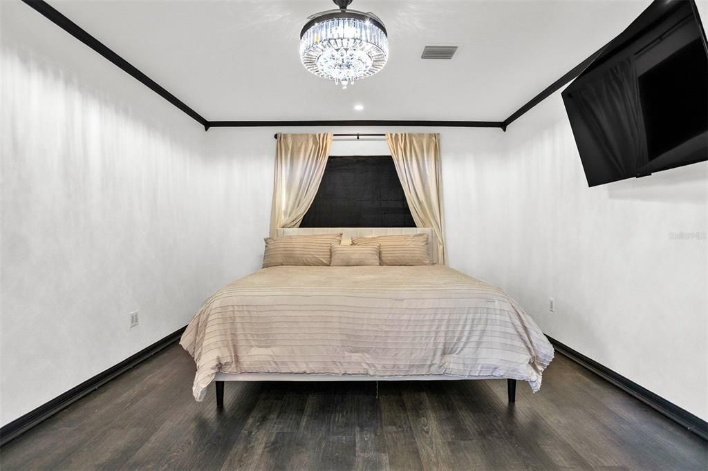 For Sale: $534,000 (4 beds, 2 baths, 1692 Square Feet)