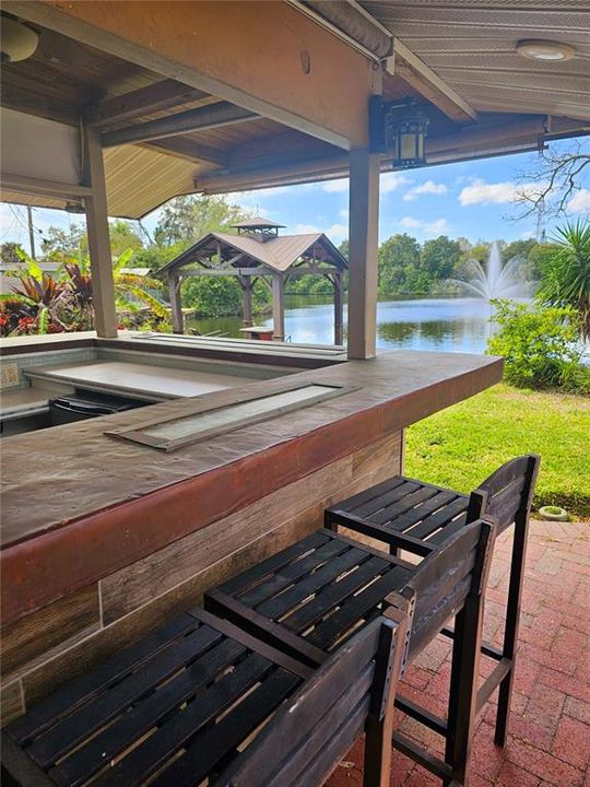 For Sale: $534,000 (4 beds, 2 baths, 1692 Square Feet)