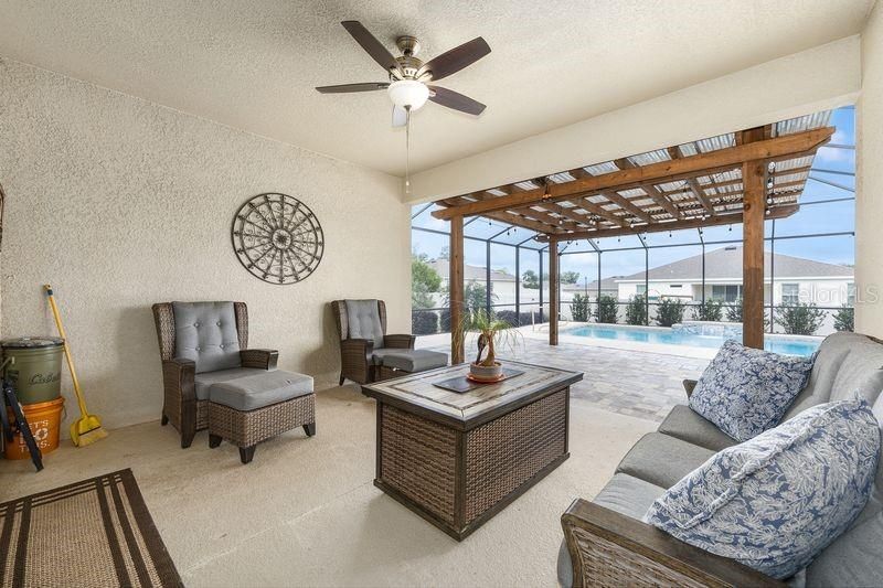 待售: $464,900 (4 贝兹, 3 浴室, 2344 平方英尺)