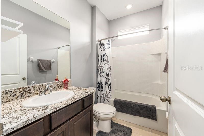 待售: $464,900 (4 贝兹, 3 浴室, 2344 平方英尺)