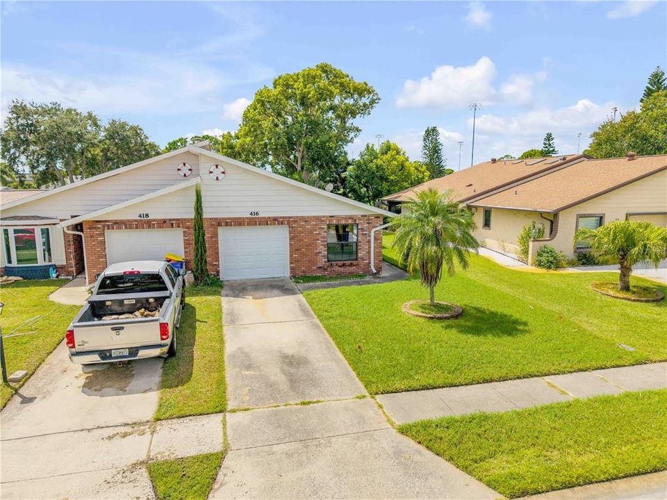 For Sale: $215,000 (2 beds, 2 baths, 1113 Square Feet)