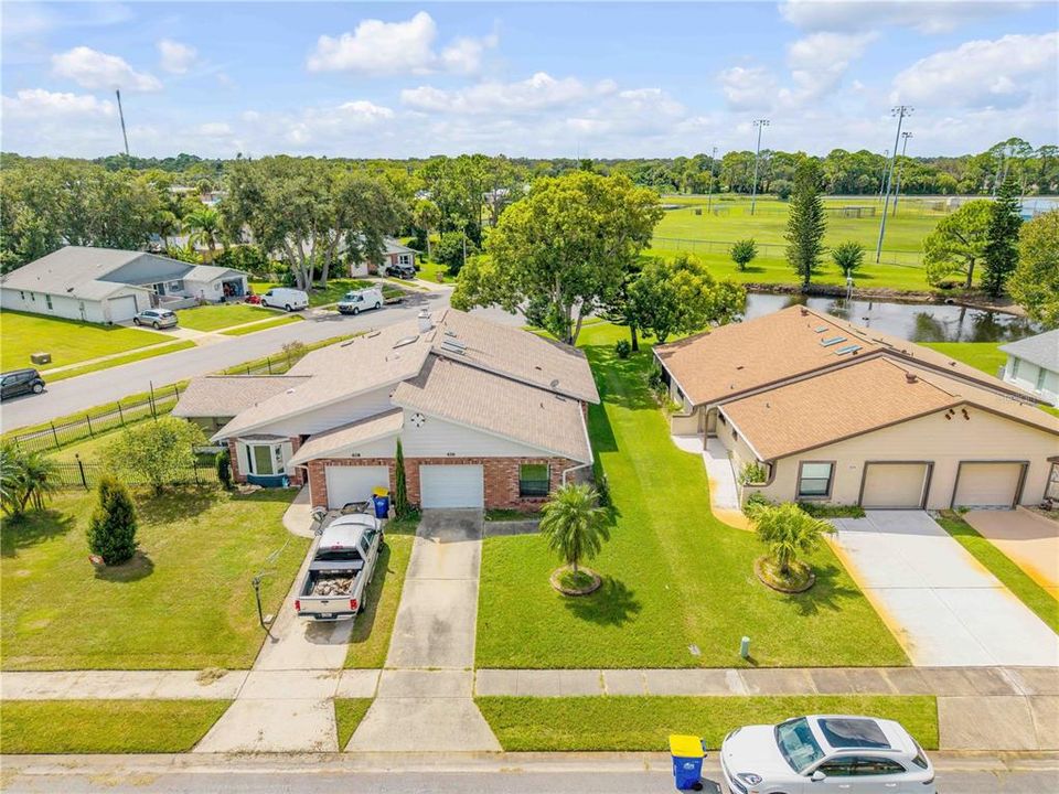 For Sale: $215,000 (2 beds, 2 baths, 1113 Square Feet)