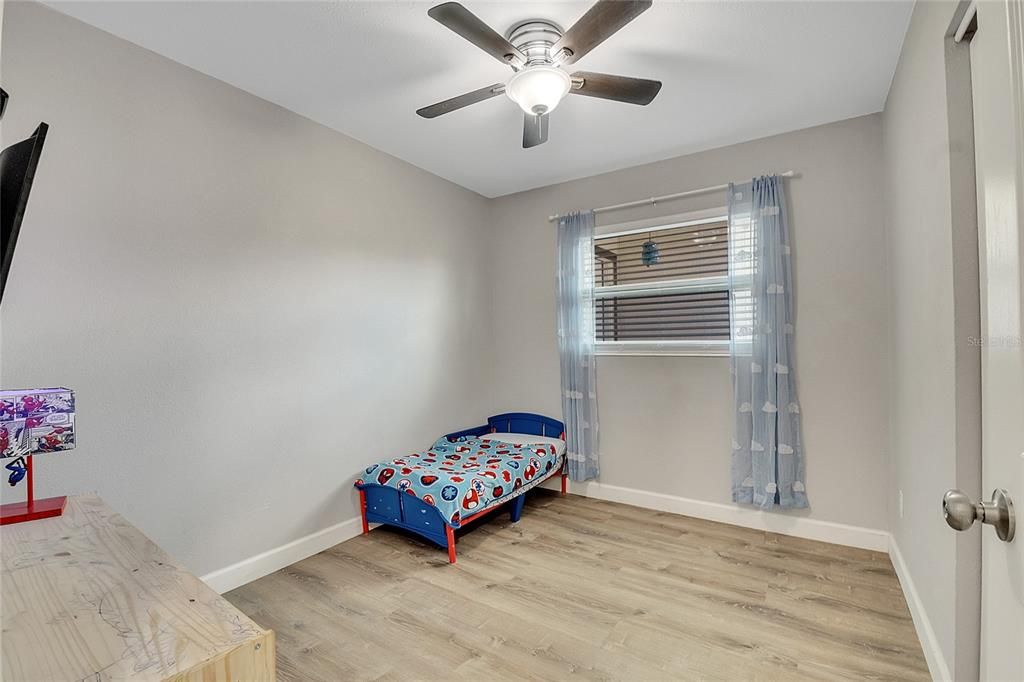 Activo con contrato: $329,000 (3 camas, 1 baños, 1455 Pies cuadrados)