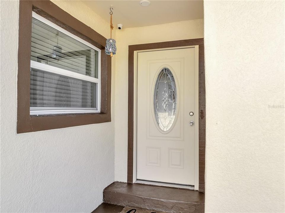 Activo con contrato: $329,000 (3 camas, 1 baños, 1455 Pies cuadrados)