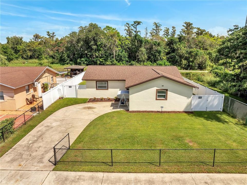 Activo con contrato: $329,000 (3 camas, 1 baños, 1455 Pies cuadrados)