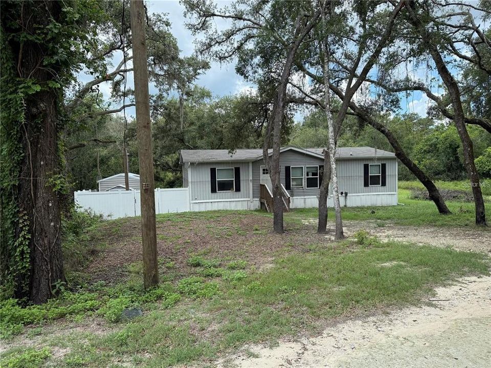 For Sale: $55,000 (3 beds, 2 baths, 1296 Square Feet)