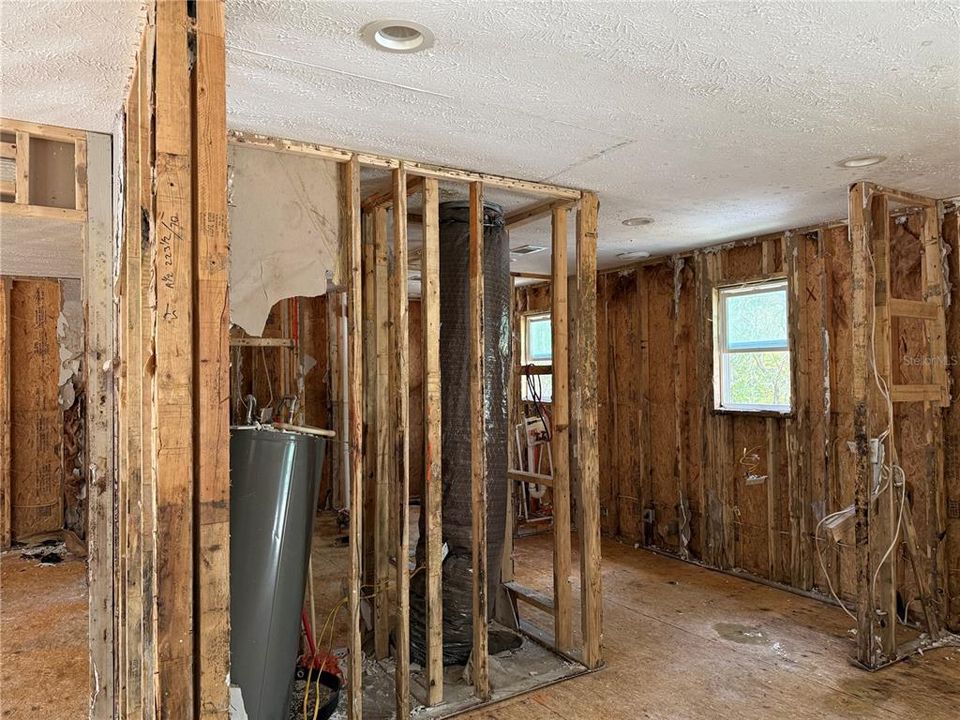 For Sale: $55,000 (3 beds, 2 baths, 1296 Square Feet)