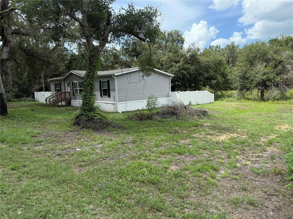 For Sale: $55,000 (3 beds, 2 baths, 1296 Square Feet)