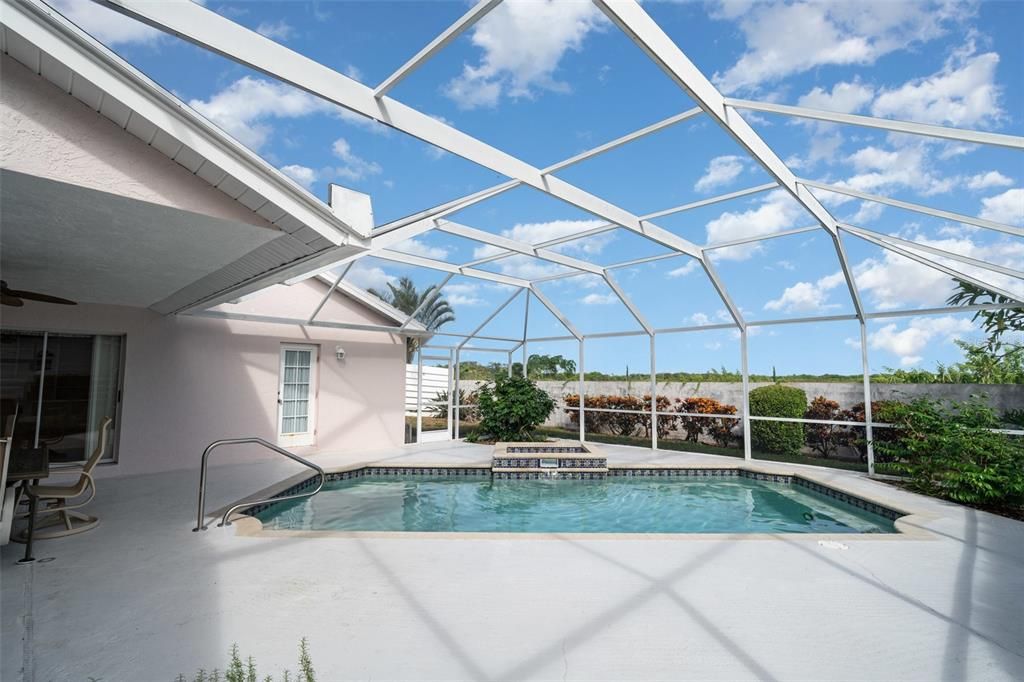 En Venta: $379,900 (2 camas, 2 baños, 1762 Pies cuadrados)