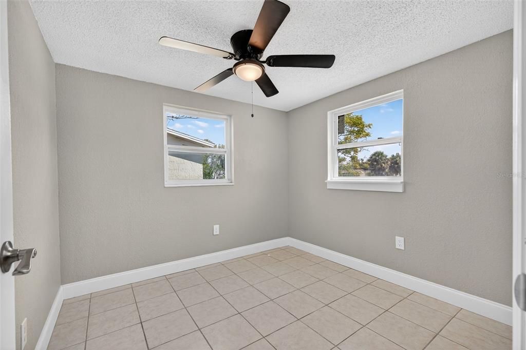 В аренду: $1,195 (2 спален, 1 ванн, 1188 Квадратных фут)