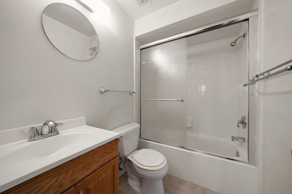 Active With Contract: $408,000 (3 beds, 2 baths, 1681 Square Feet)