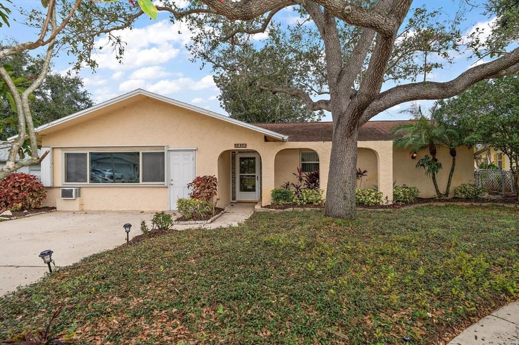 Active With Contract: $408,000 (3 beds, 2 baths, 1681 Square Feet)