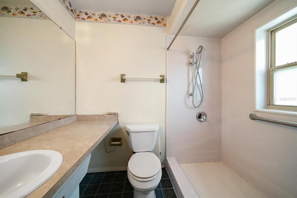 Active With Contract: $408,000 (3 beds, 2 baths, 1681 Square Feet)