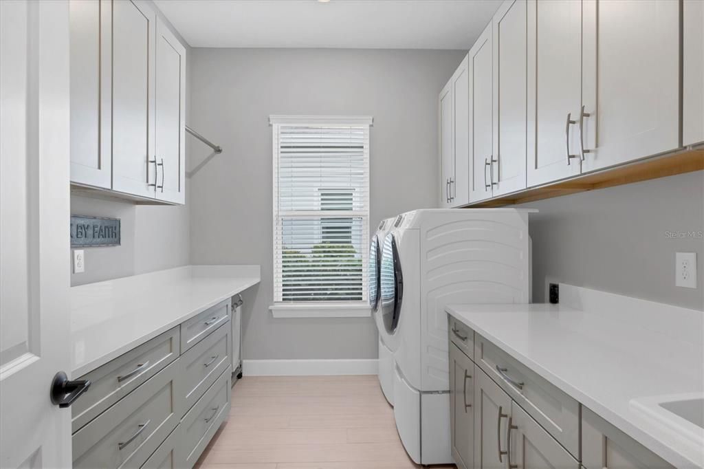 En Venta: $2,035,000 (3 camas, 3 baños, 3662 Pies cuadrados)