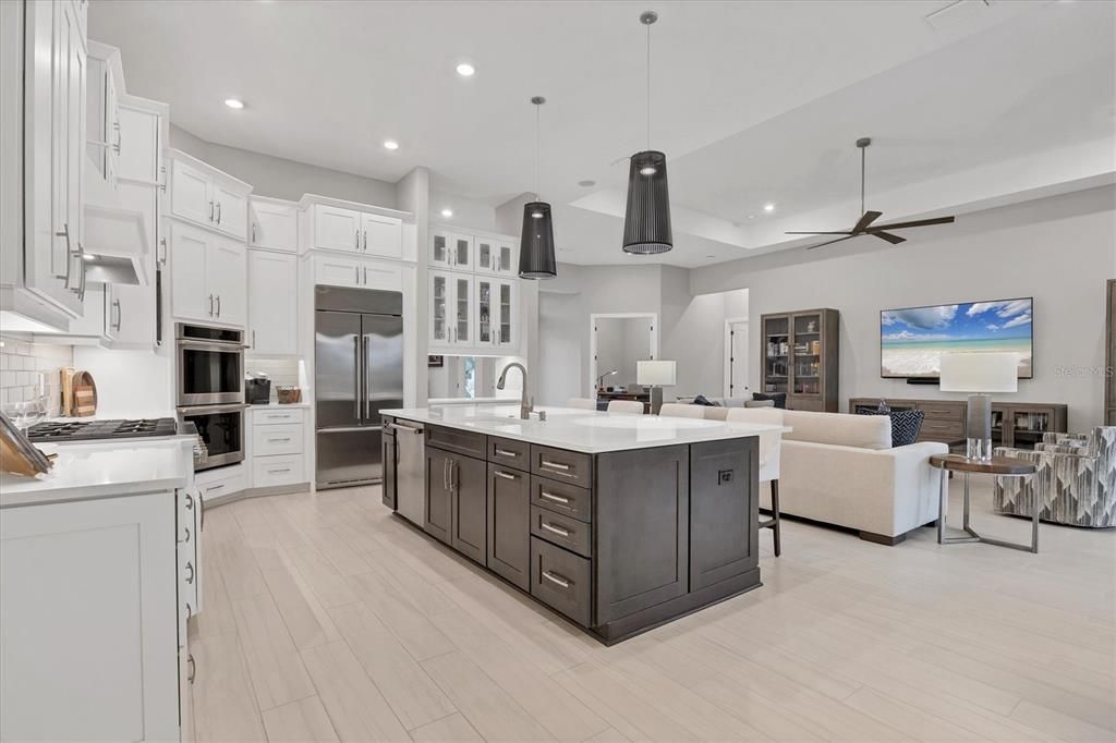 En Venta: $2,035,000 (3 camas, 3 baños, 3662 Pies cuadrados)