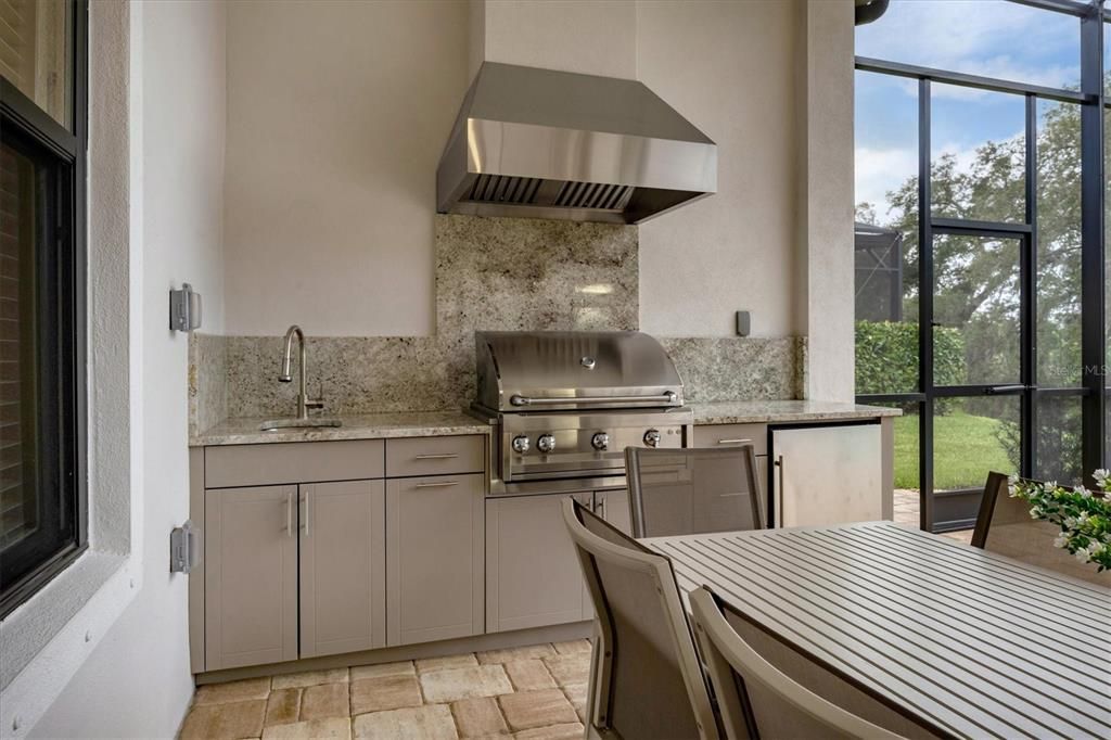 En Venta: $2,035,000 (3 camas, 3 baños, 3662 Pies cuadrados)