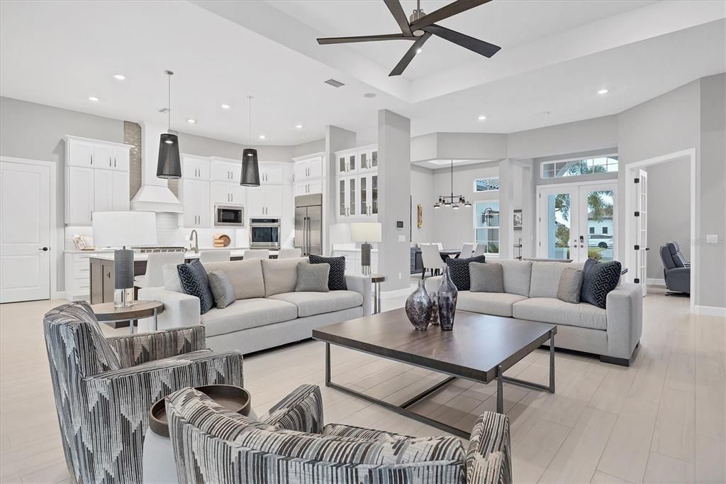 En Venta: $2,035,000 (3 camas, 3 baños, 3662 Pies cuadrados)