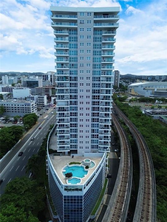 Activo con contrato: $670,000 (3 camas, 2 baños, 1781 Pies cuadrados)