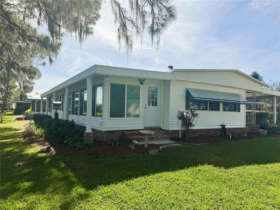 待售: $239,000 (3 贝兹, 2 浴室, 1936 平方英尺)