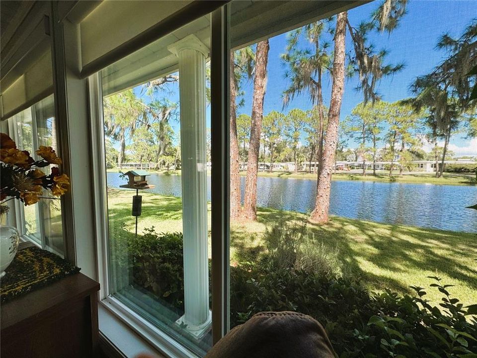 待售: $239,000 (3 贝兹, 2 浴室, 1936 平方英尺)