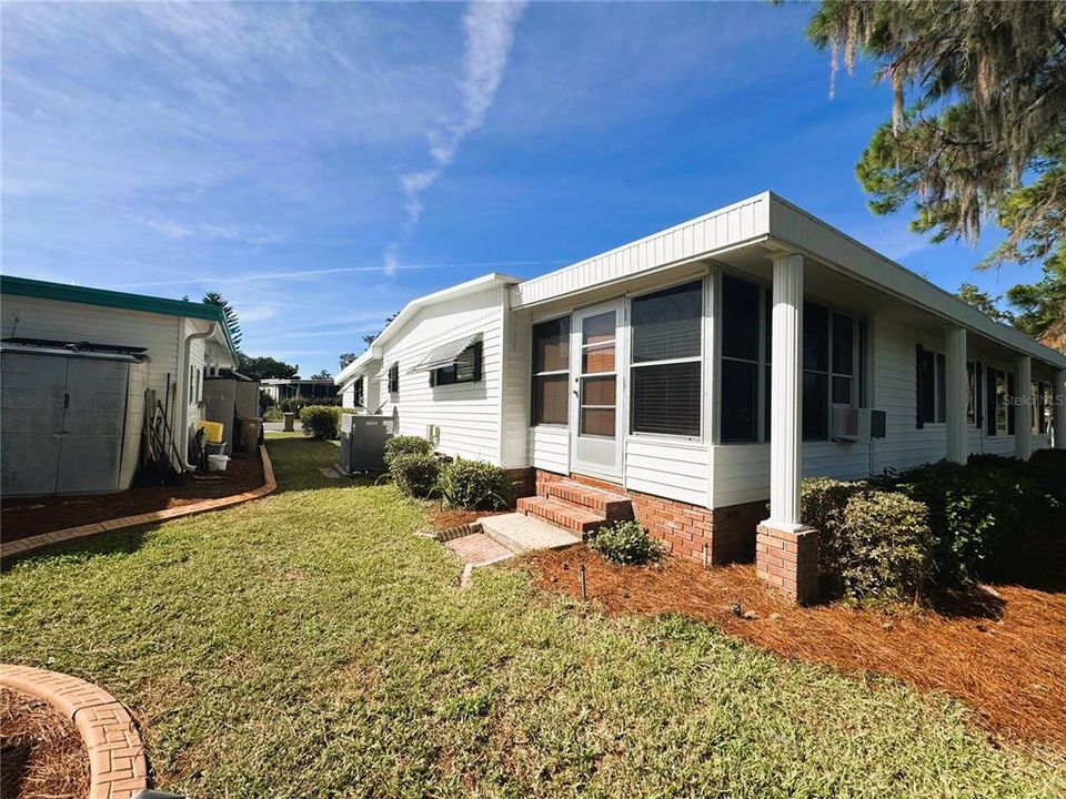 待售: $239,000 (3 贝兹, 2 浴室, 1936 平方英尺)