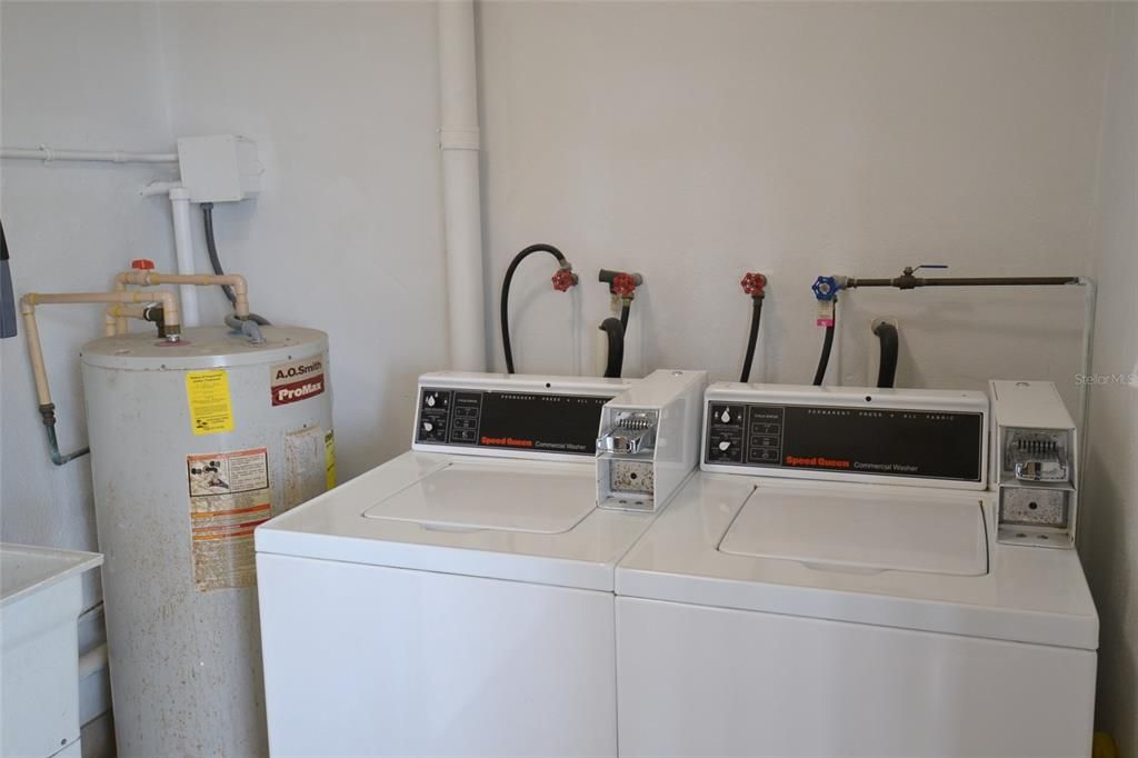 For Rent: $3,900 (2 beds, 2 baths, 1090 Square Feet)