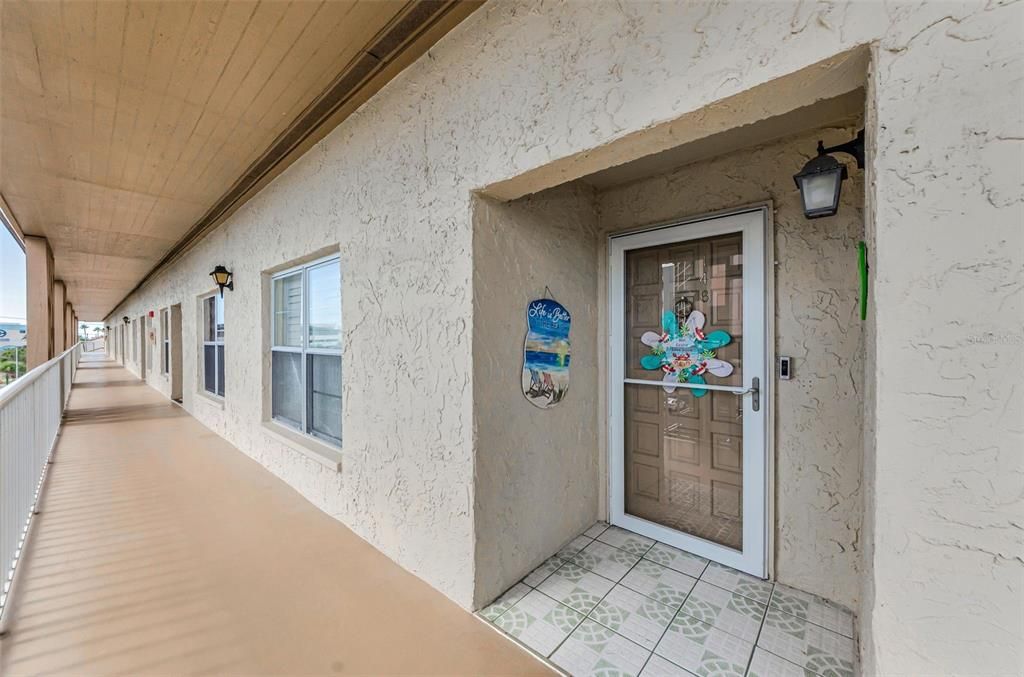 For Rent: $3,900 (2 beds, 2 baths, 1090 Square Feet)