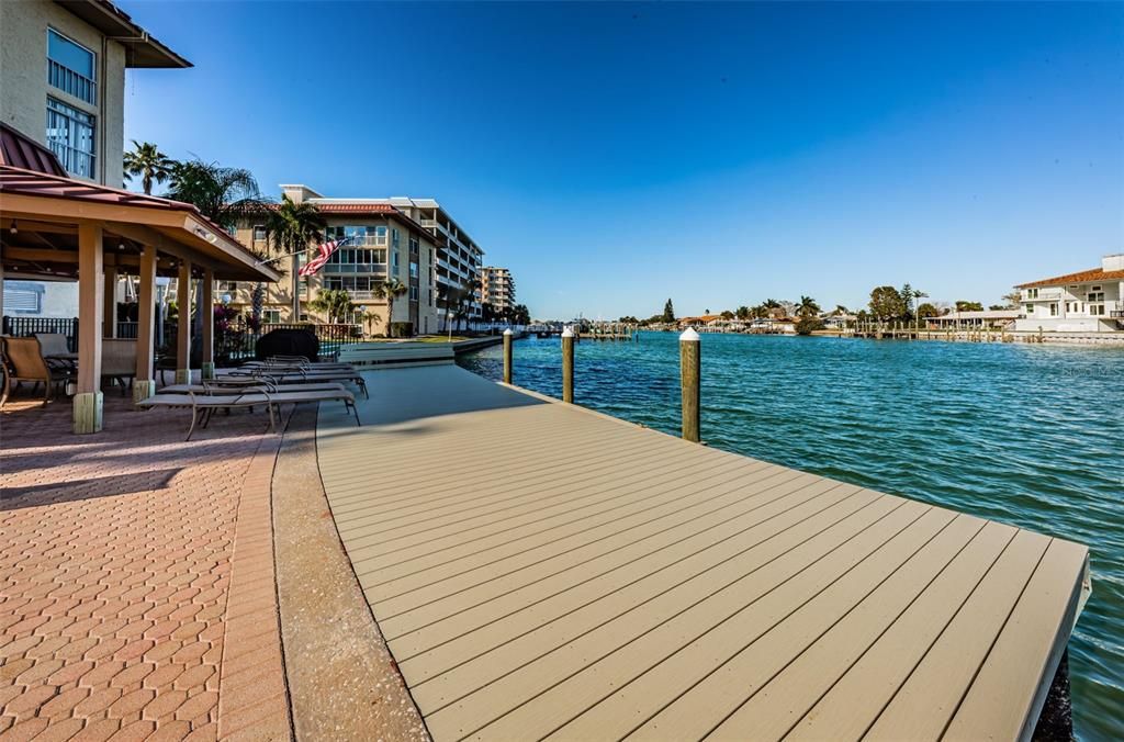 For Rent: $3,900 (2 beds, 2 baths, 1090 Square Feet)